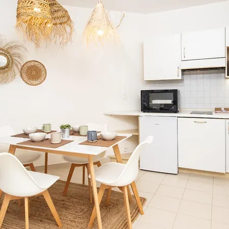 Queen's Garden Centre, Terrasse, Rénové, Calme Apartman