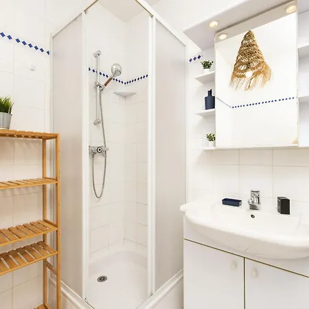 Queen's Garden Centre, Terrasse, Rénové, Calme Apartman Menton