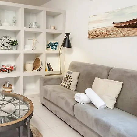 Queen's Garden Centre, Terrasse, Rénové, Calme *